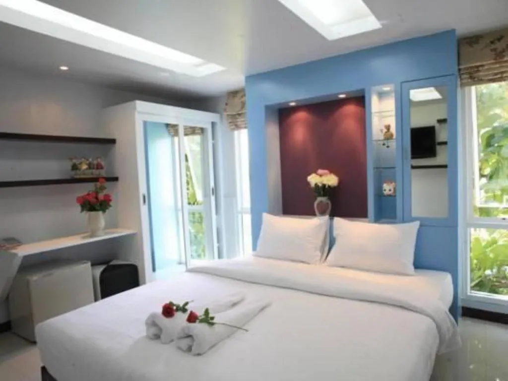 Bed in Huay Kaew Palace 1 Hotel