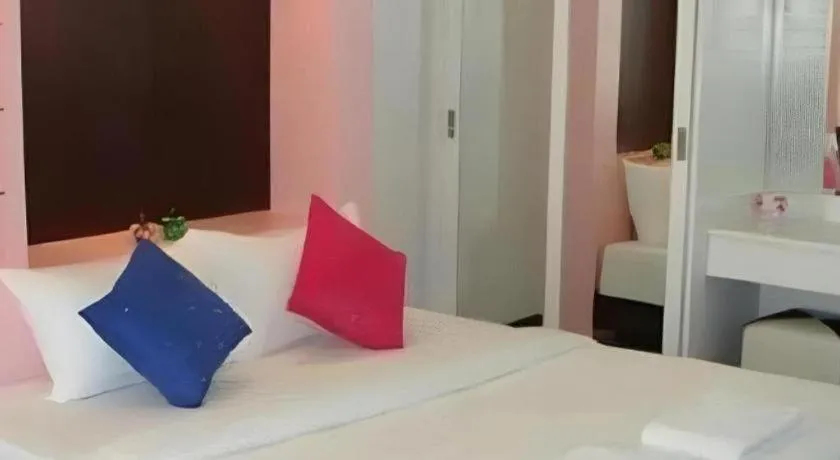 Bed in Huay Kaew Palace 1 Hotel