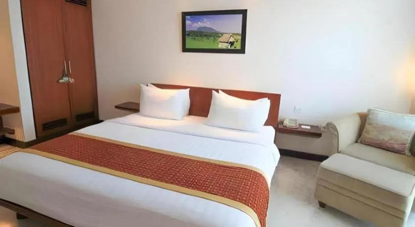 Bed in Grand Surya Hotel Kediri