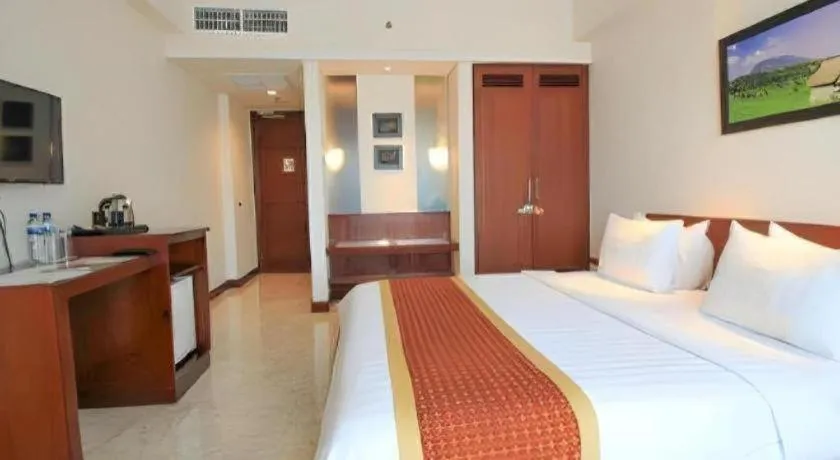 Bed in Grand Surya Hotel Kediri