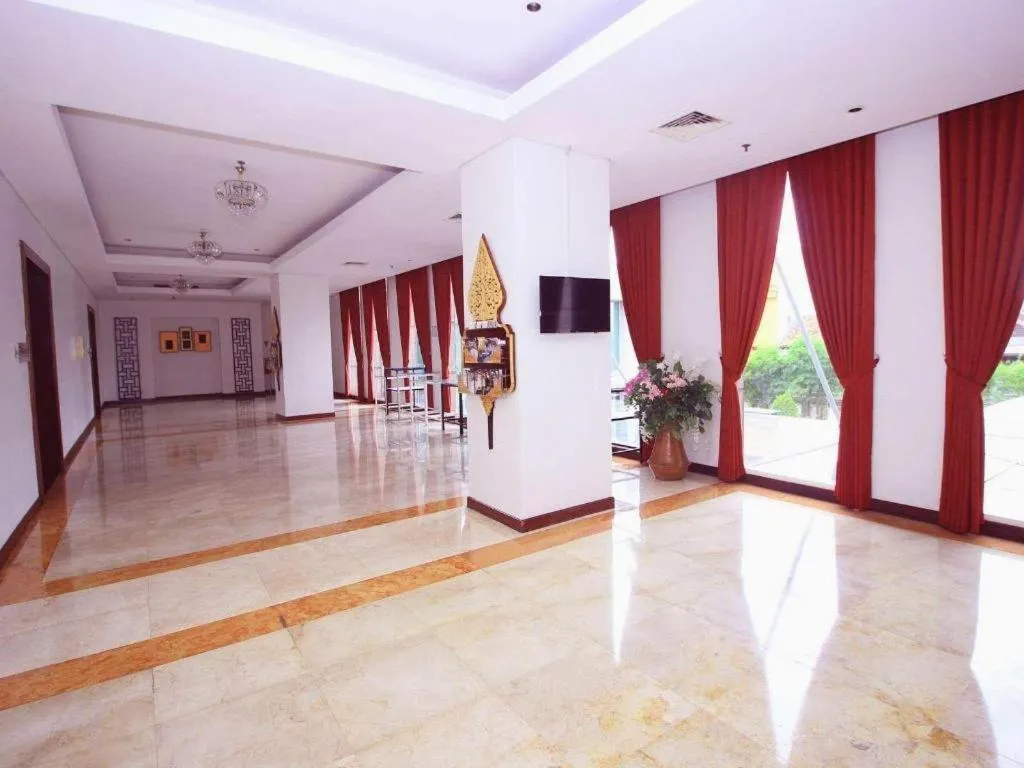 Grand Surya Hotel Kediri