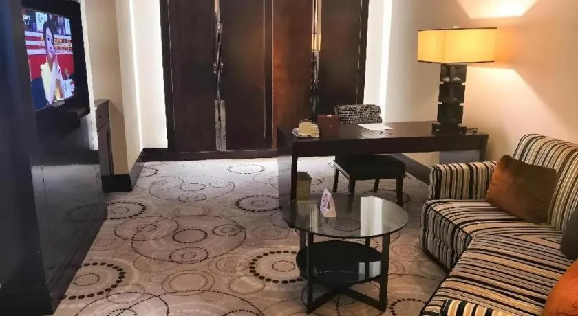 Grand Soluxe Zhongyou Hotel