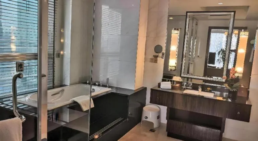 Grand Soluxe Zhongyou Hotel