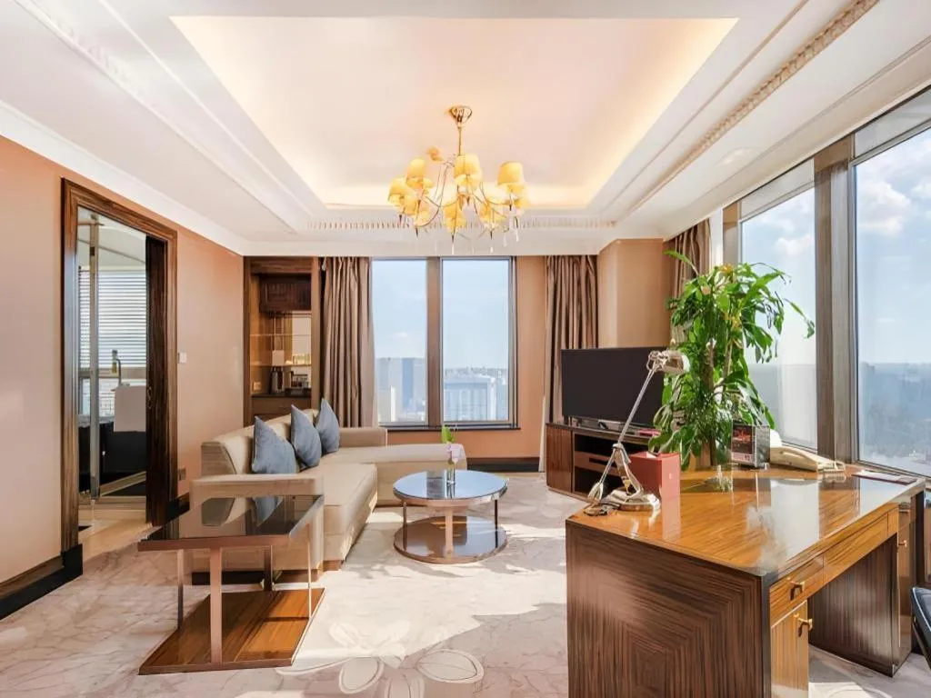 Grand Soluxe Zhongyou Hotel