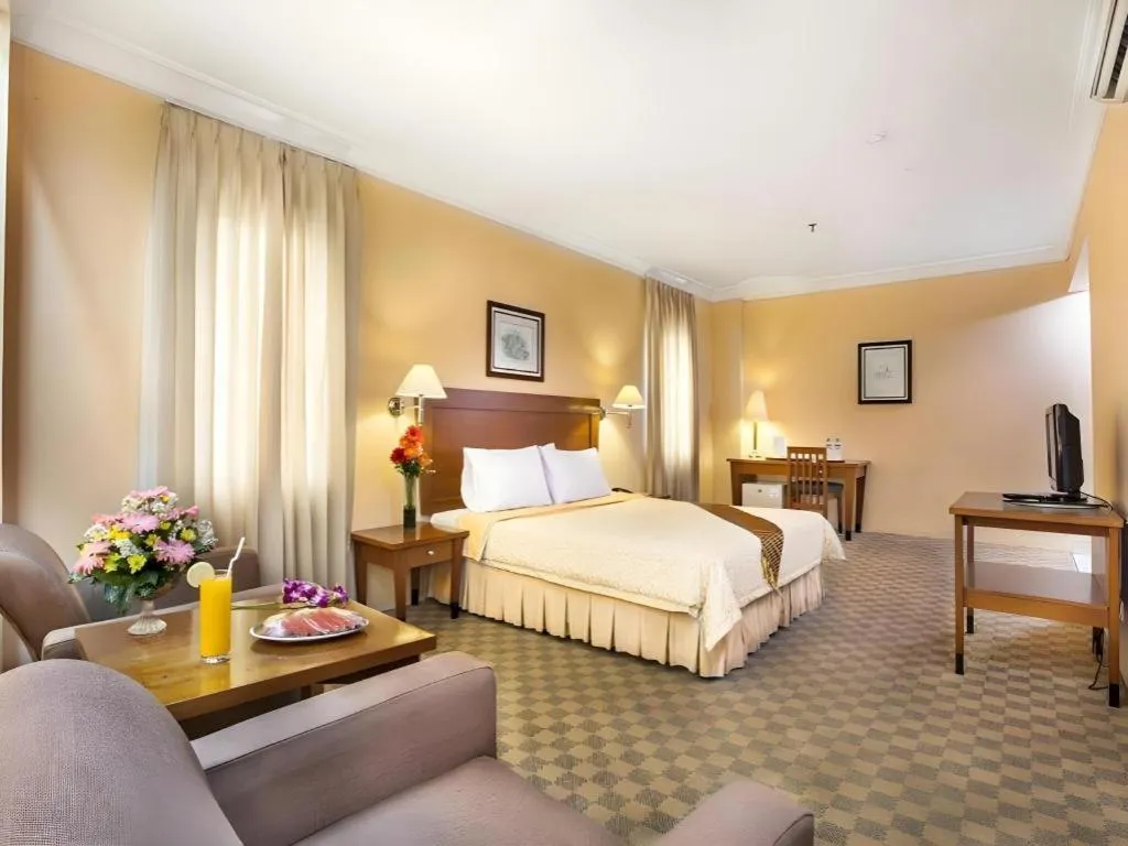 Bed in Nalendra Hotel