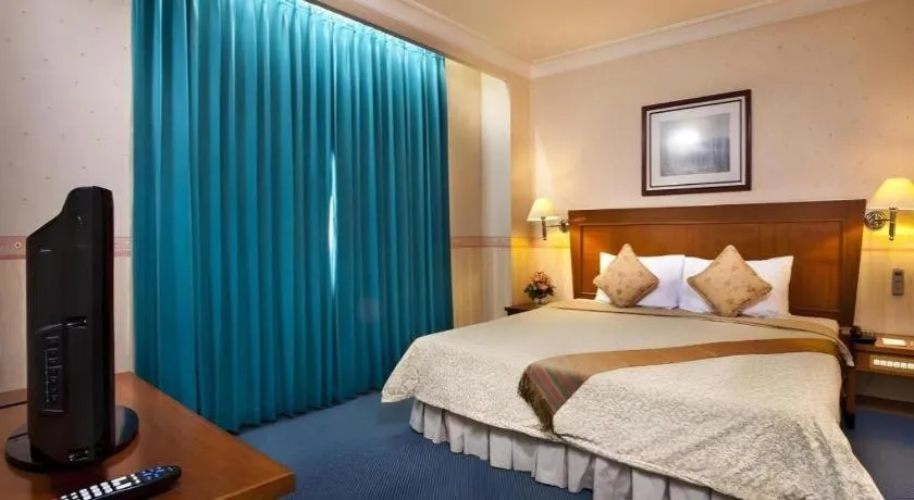 Bed in Nalendra Hotel