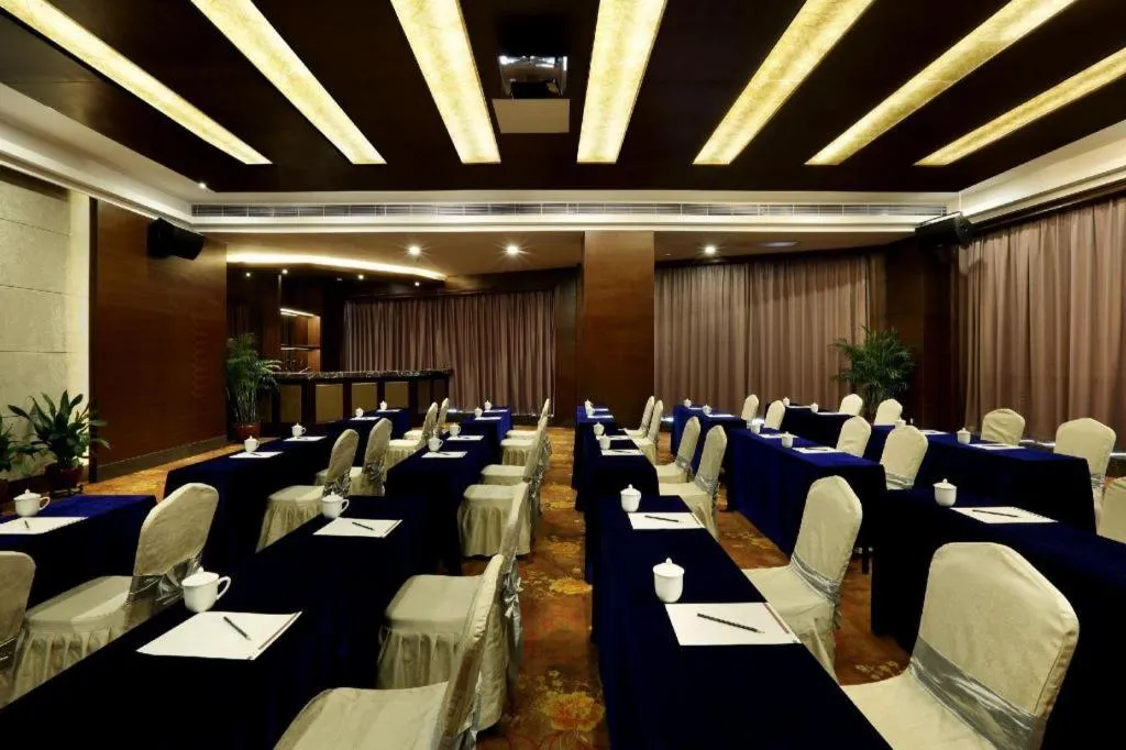 Hongfeng Hotel Nanshan Branch