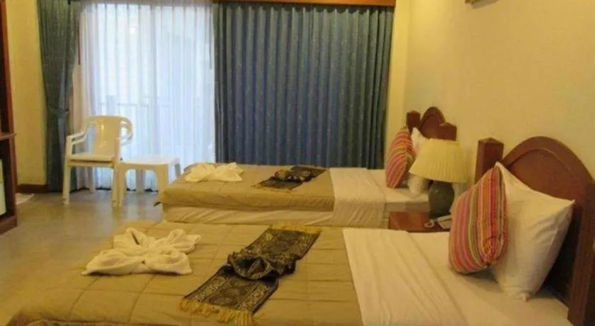 Bed in MT Hotel Patong