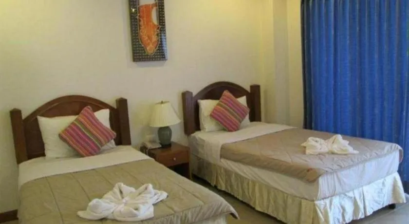 Bed in MT Hotel Patong