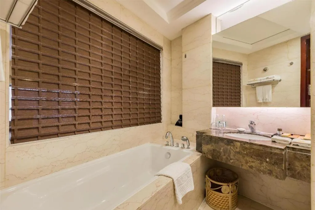 West International Trade Grand Hotel