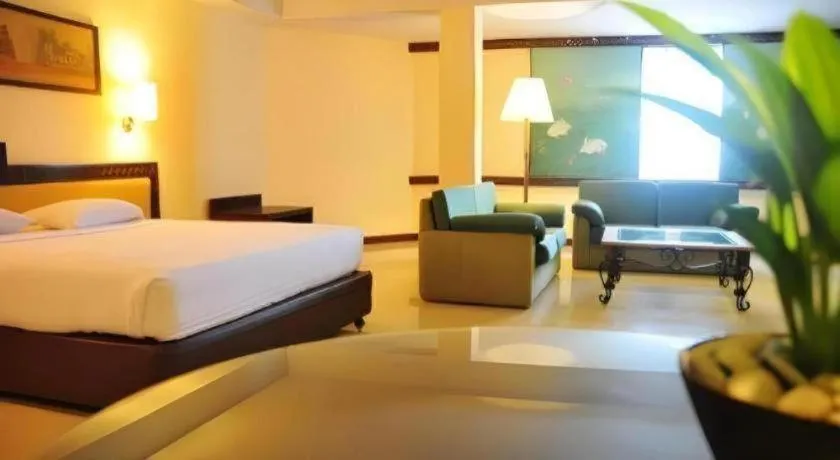 Losari Beach Hotel Makassar