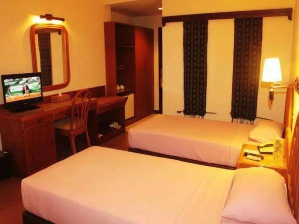 Losari Beach Hotel Makassar