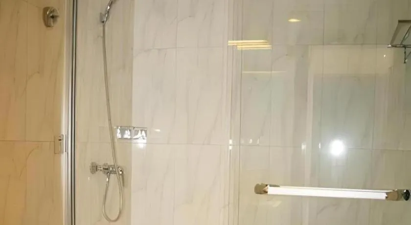 Beijing Ruyi Business Hotel