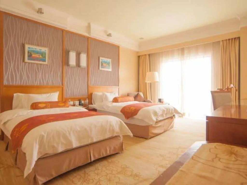 Bed in Qingdao Blue Horizon Hotel Huangdao