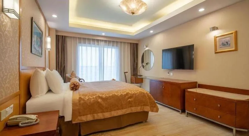 Bed in Qingdao Blue Horizon Hotel Huangdao