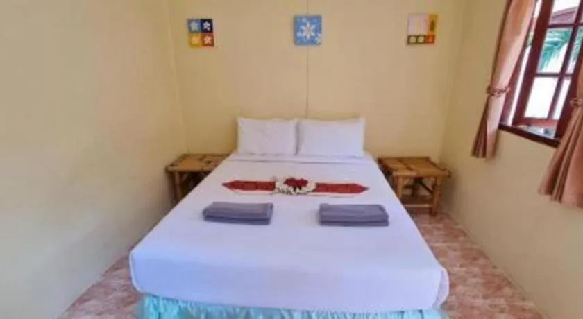 Bed in Phangan Cabana Resort