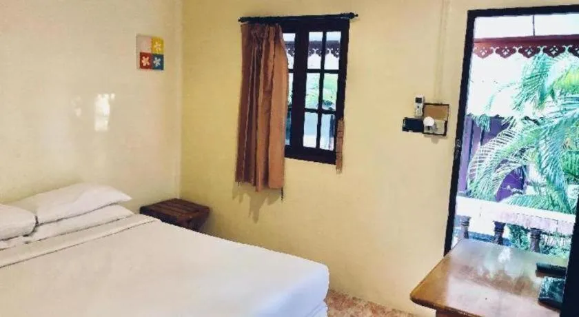 Bed in Phangan Cabana Resort