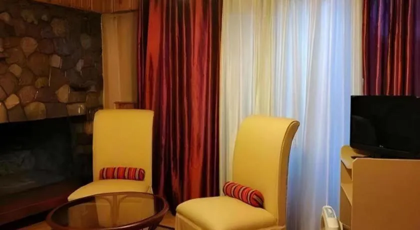 Mountain Lodge Hotel and Restaurant