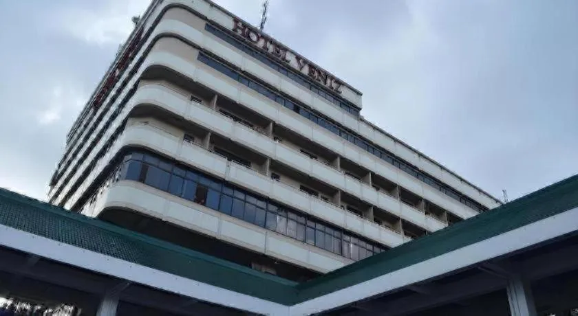 Hotel Veniz