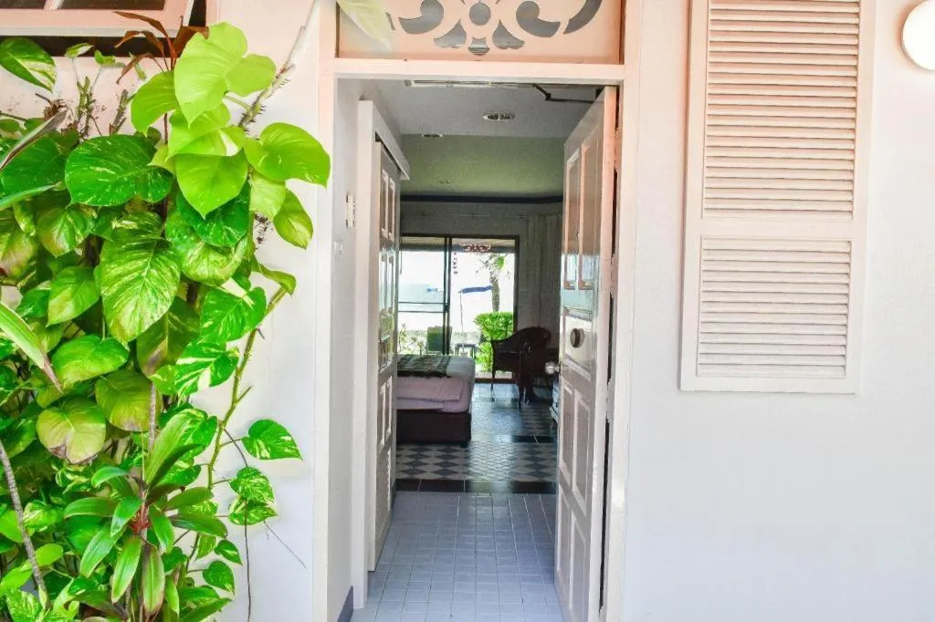 Sea Memories White Sand Beach Hotel