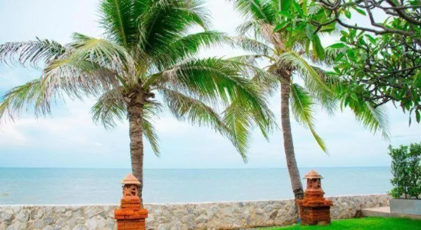 Sea Memories White Sand Beach Hotel