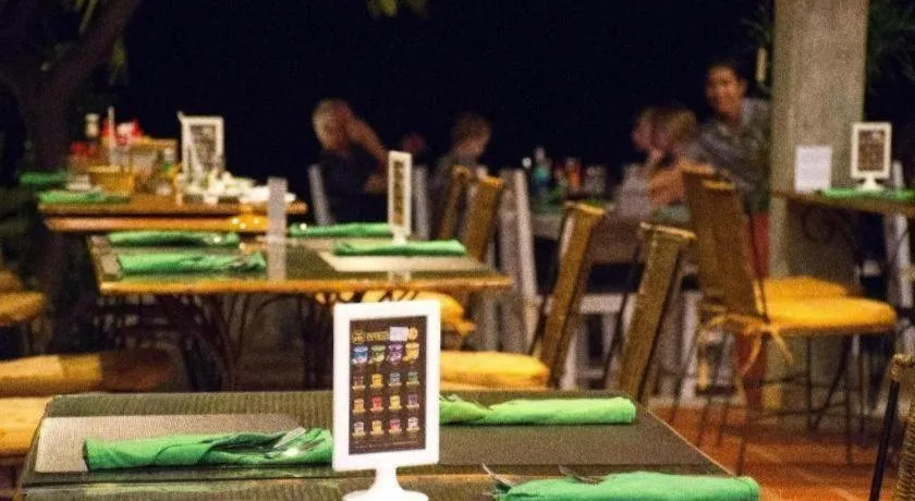 Sea Memories White Sand Beach Hotel