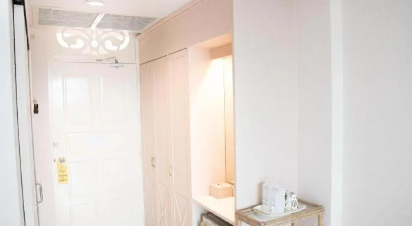 Sea Memories White Sand Beach Hotel