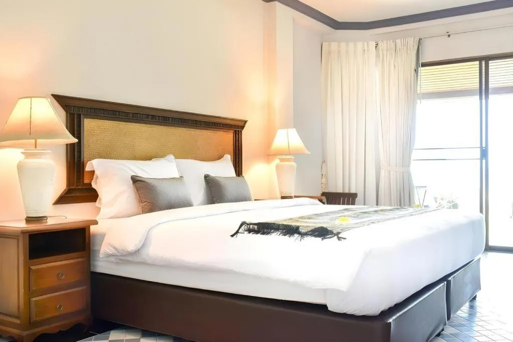 Bed in Sea Memories White Sand Beach Hotel