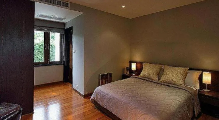 Bed in Azaya Villas Resort