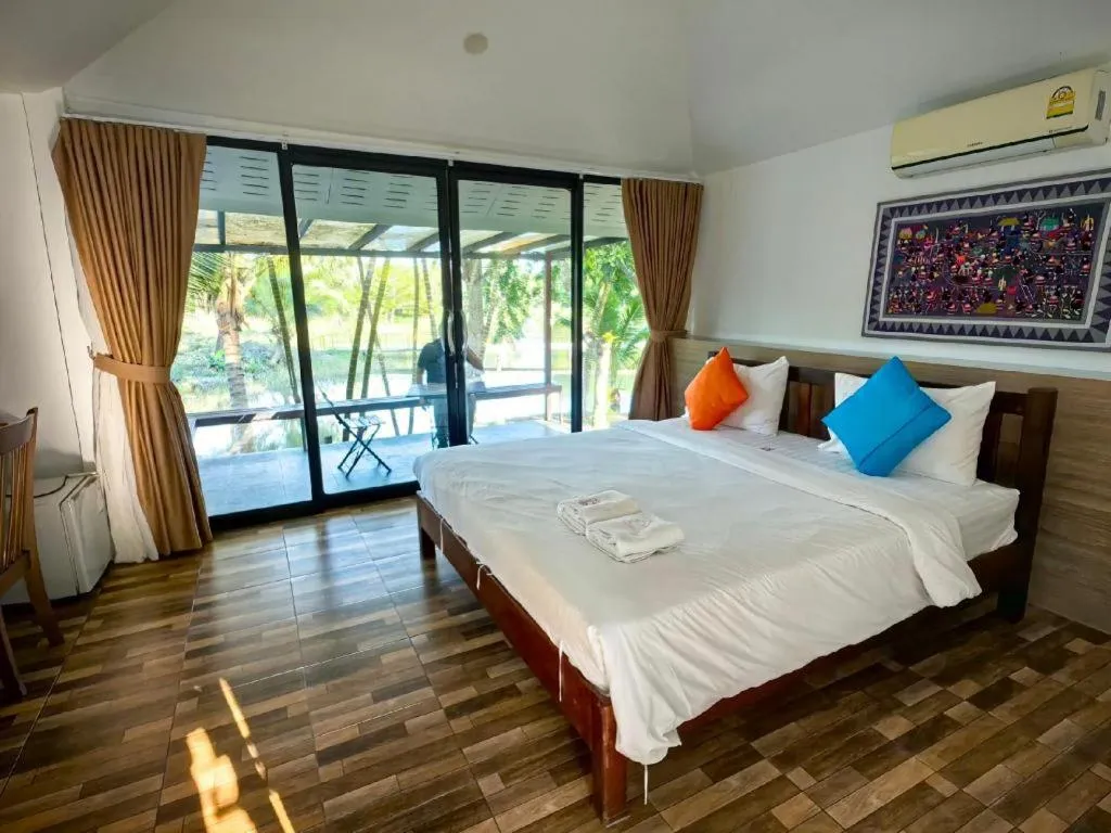 Bed in De Bua Valley