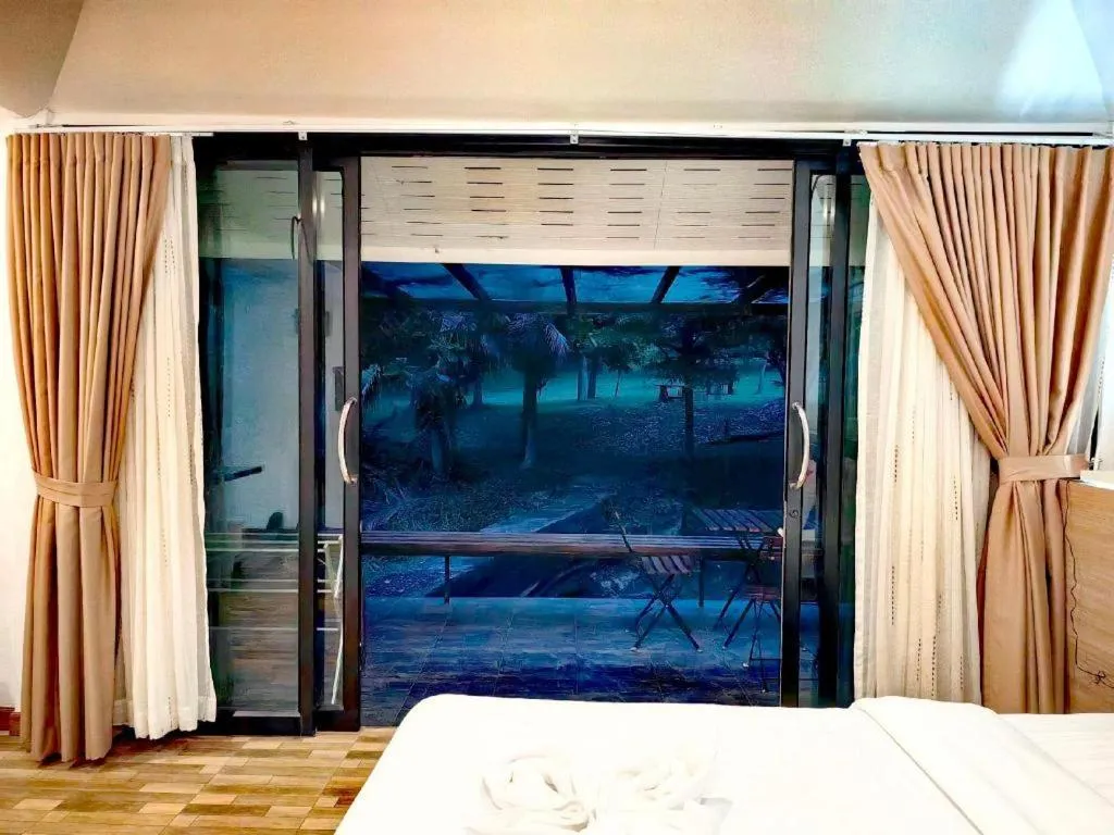 Bed in De Bua Valley