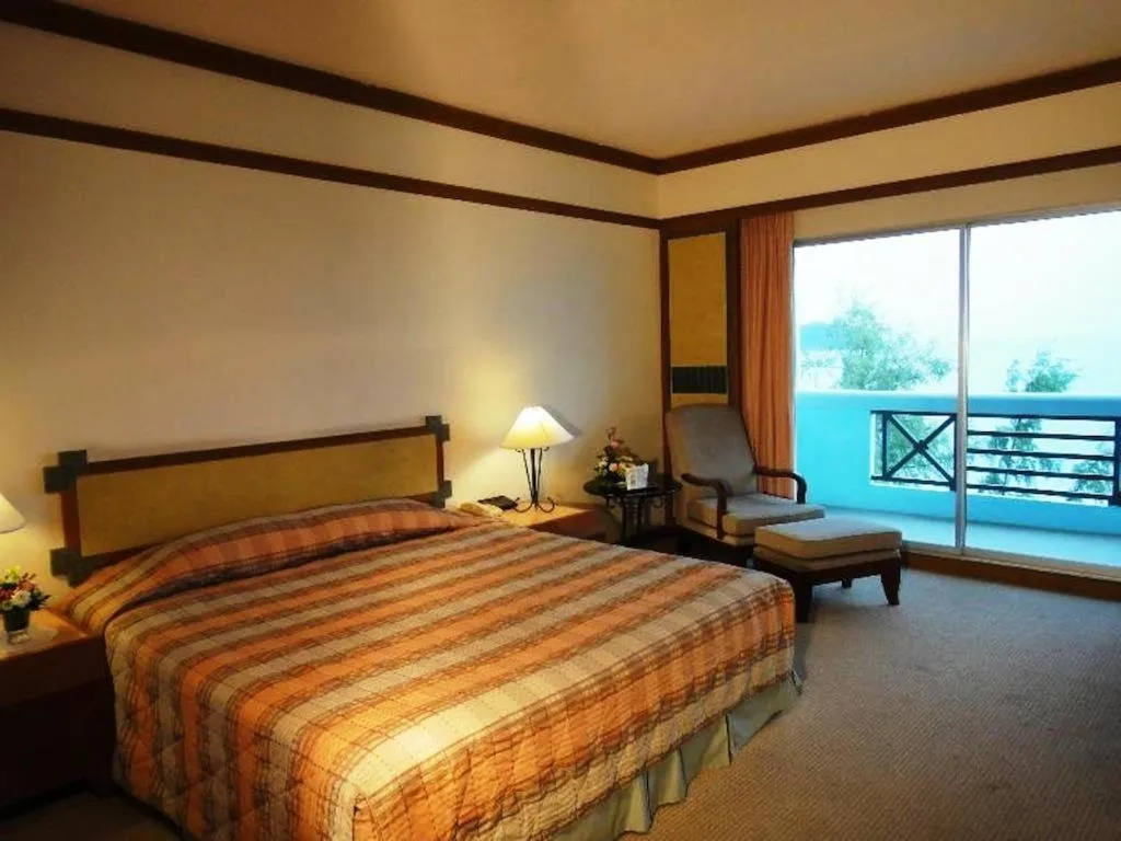 Bed in BP Samila Beach Hotel & Resort