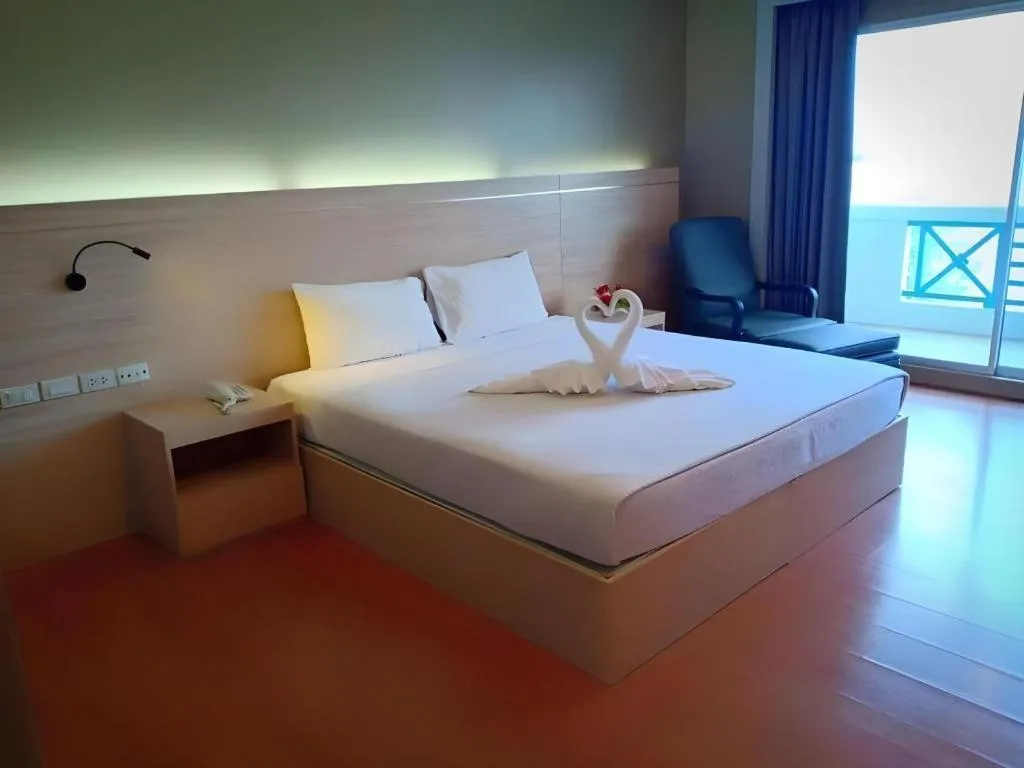 Bed in BP Samila Beach Hotel & Resort