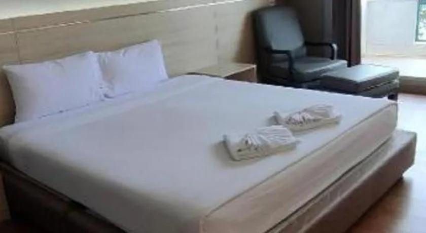 Bed in BP Samila Beach Hotel & Resort