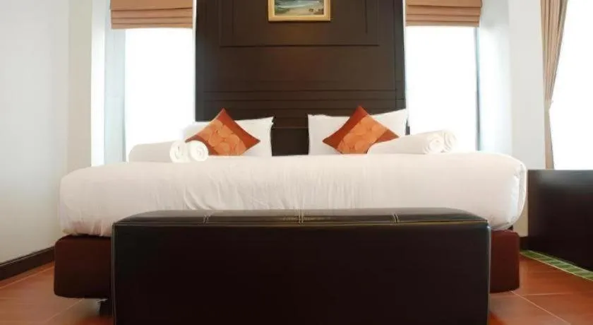 Bed in Nattha Waree Hot Spring Resort and Spa