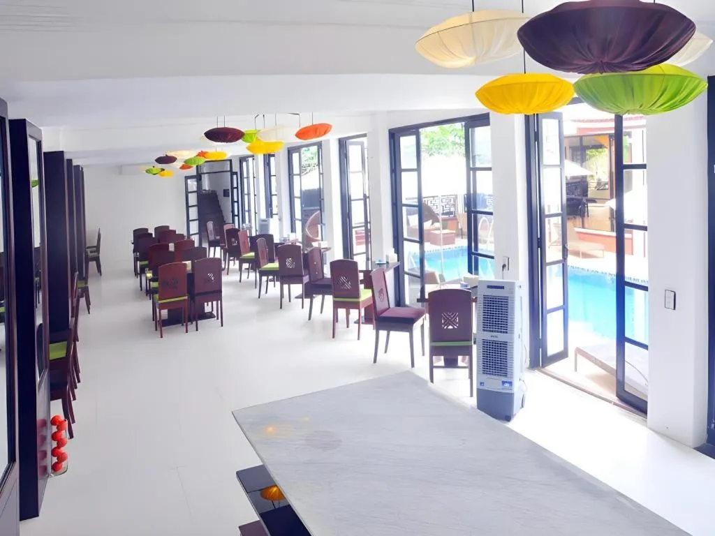 Vinh Hung 2 City Hotel