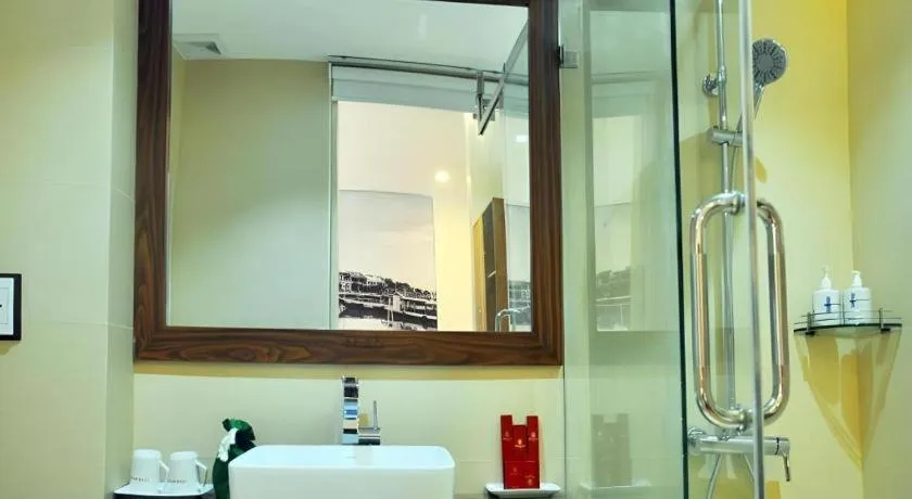 Vinh Hung 2 City Hotel