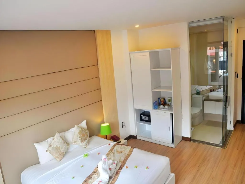 Bed in Vinh Hung 2 City Hotel