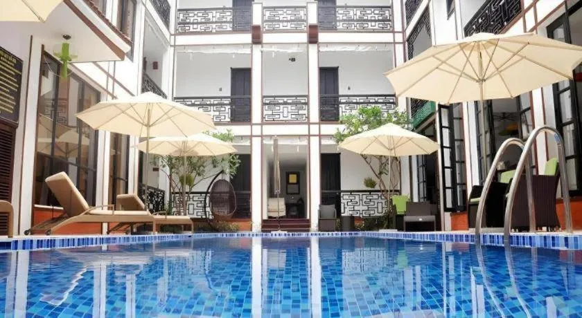 Vinh Hung 2 City Hotel