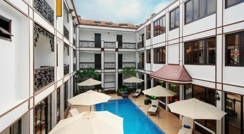 Vinh Hung 2 City Hotel