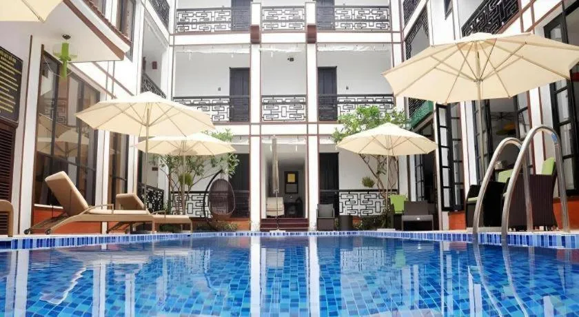 Vinh Hung 2 City Hotel