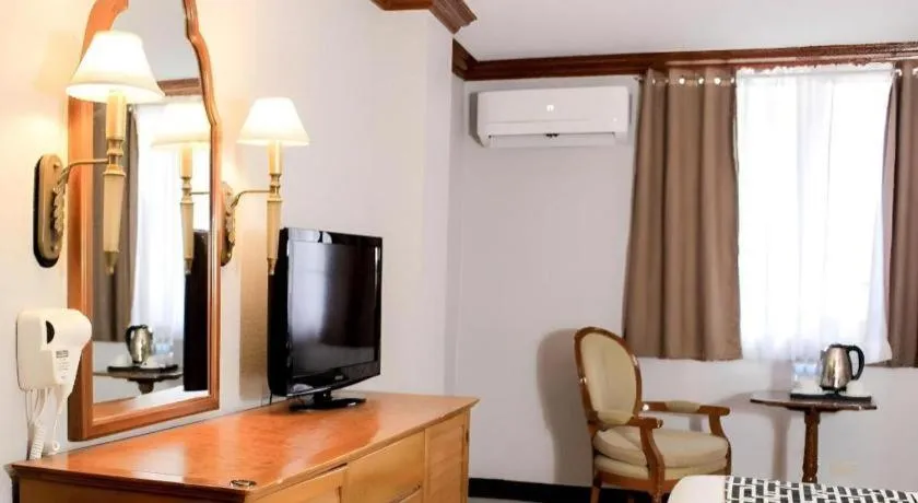 Las Palmas Hotel de Manila