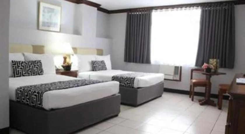 Bed in Las Palmas Hotel de Manila