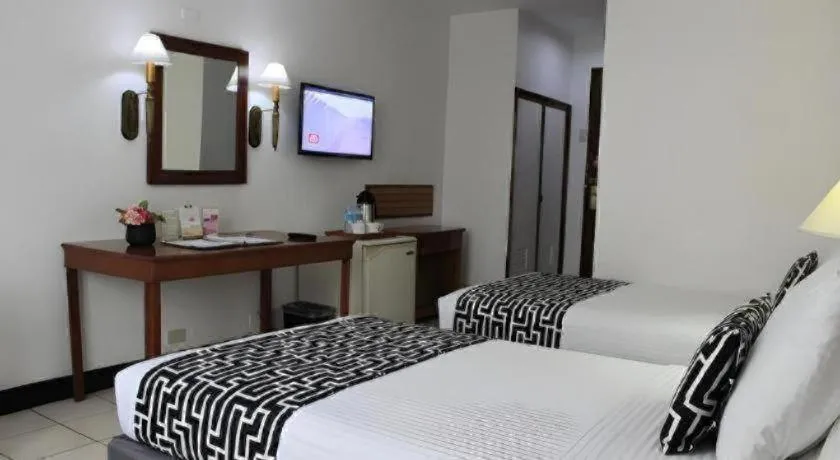 Bed in Las Palmas Hotel de Manila