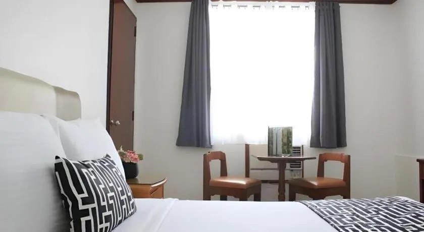 Bed in Las Palmas Hotel de Manila