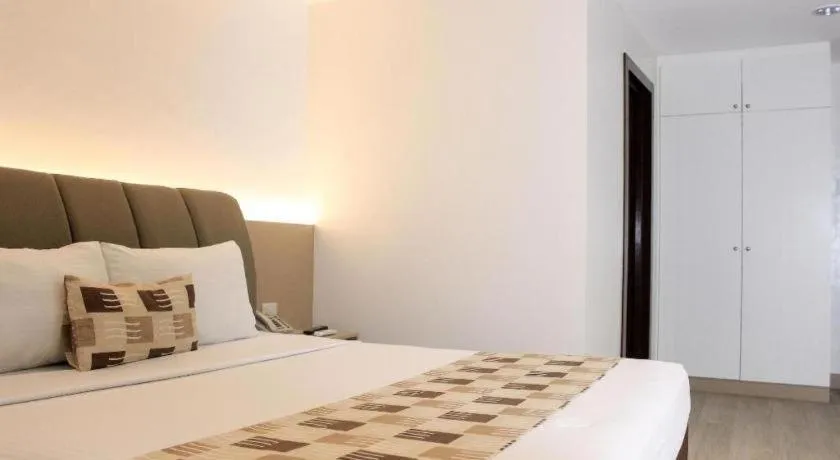 Bed in Las Palmas Hotel de Manila