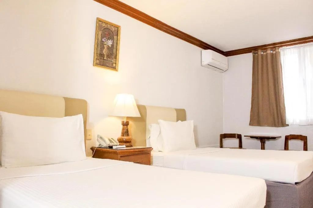 Bed in Las Palmas Hotel de Manila