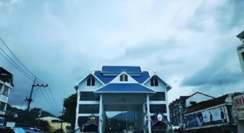 Piyaporn Hill Paradise Hotel