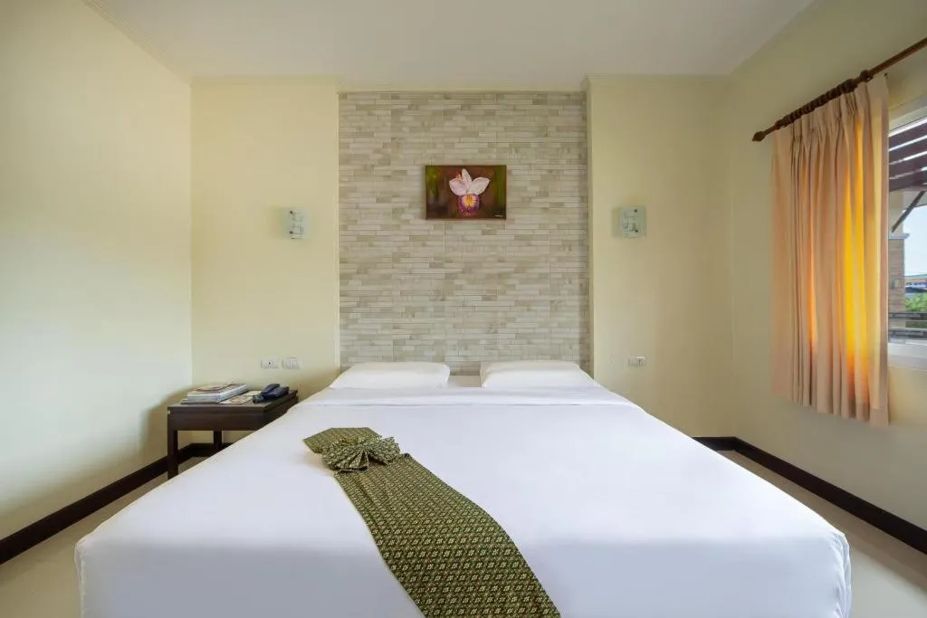 Bed in Kaew Samui Resort