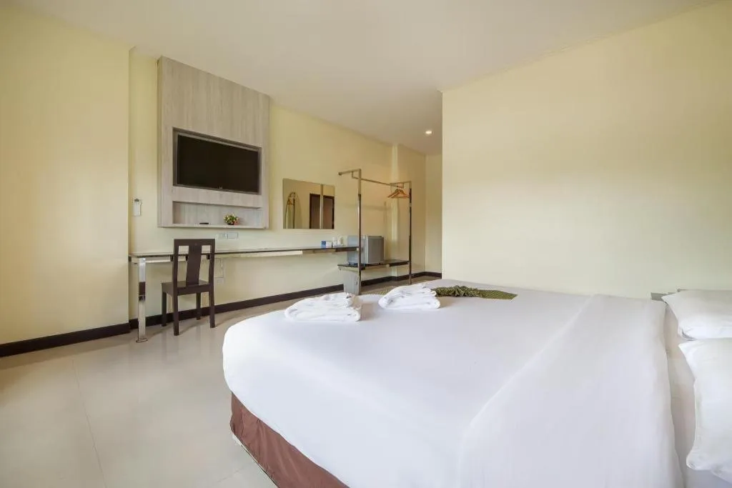 Bed in Kaew Samui Resort